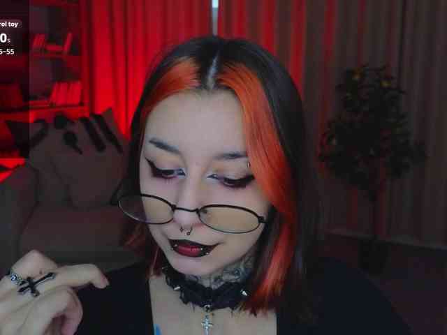 MistressMarcelline webcam
