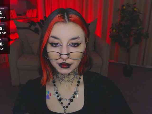 MistressMarcelline webcam