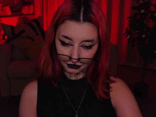 MistressMarcelline webcam