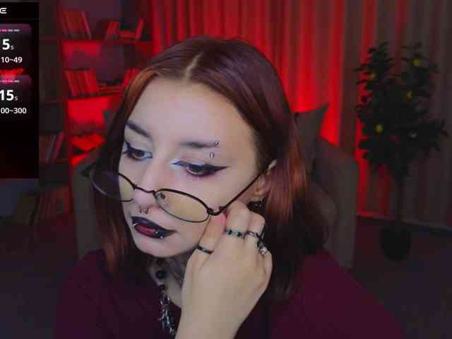 MistressMarcelline webcam