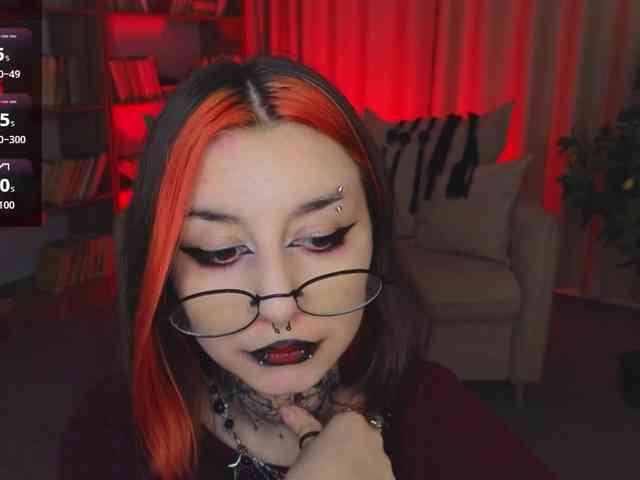 MistressMarcelline webcam