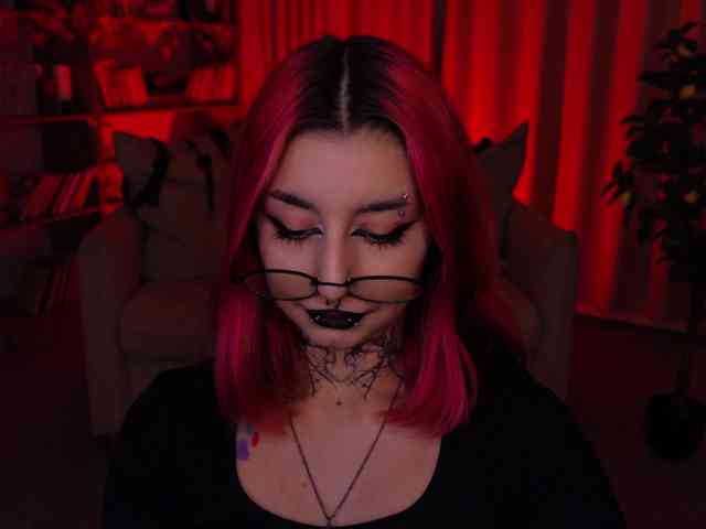 MistressMarcelline webcam