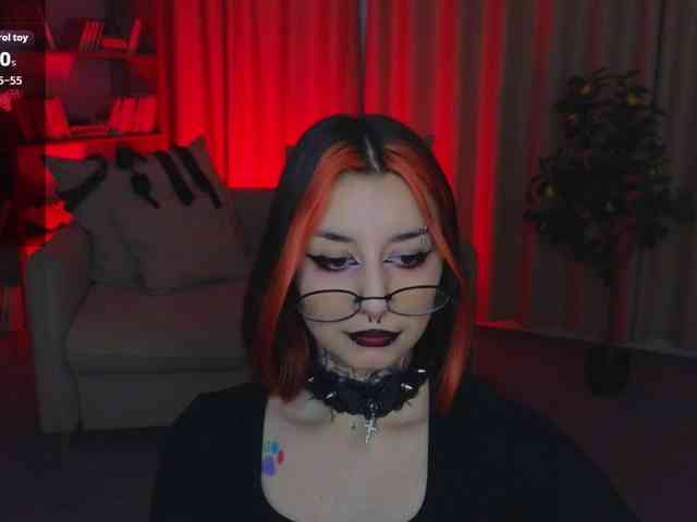 MistressMarcelline webcam