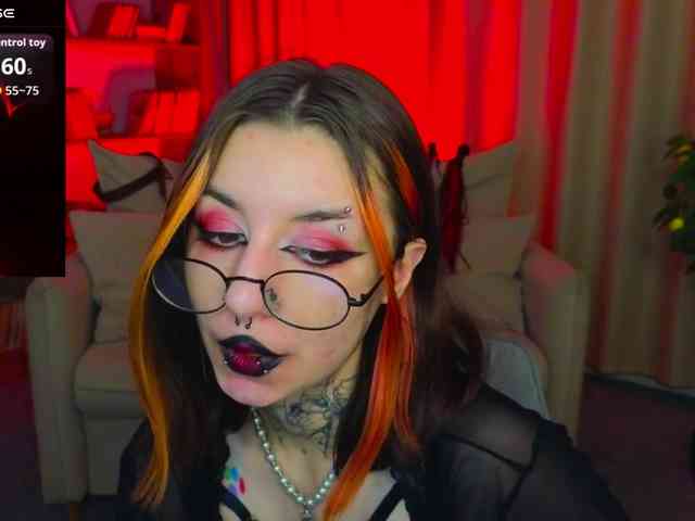 MistressMarcelline webcam