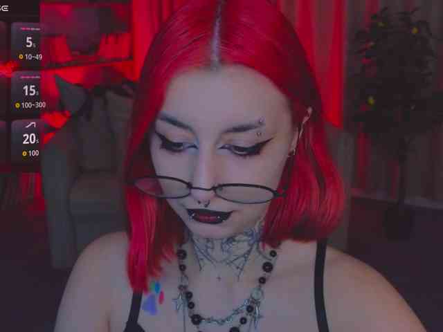 MistressMarcelline webcam