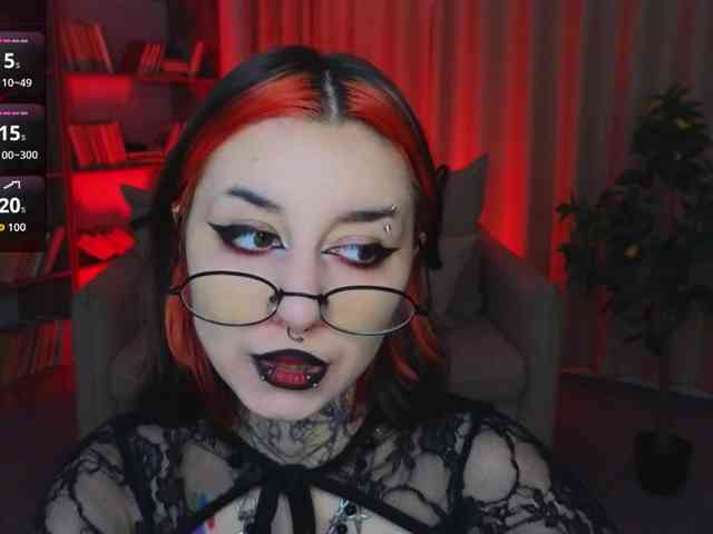 MistressMarcelline webcam