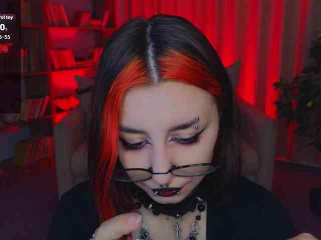 MistressMarcelline webcam