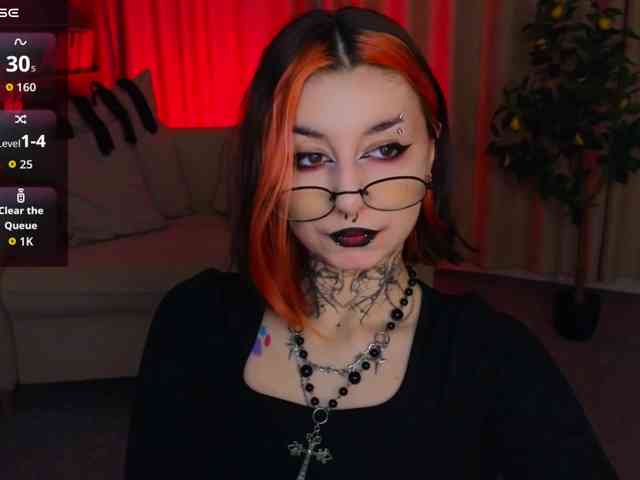 MistressMarcelline webcam