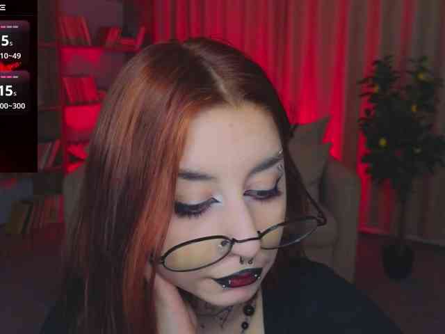 MistressMarcelline webcam