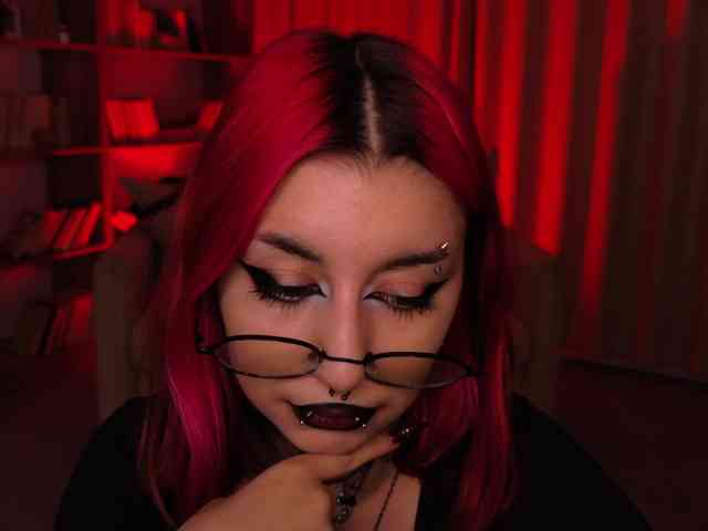 MistressMarcelline webcam