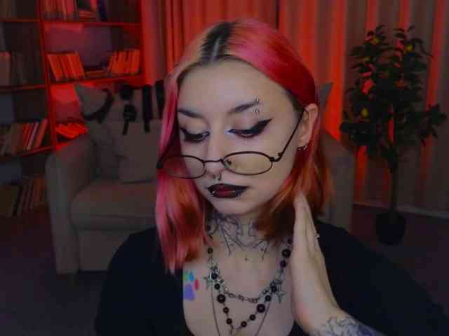 MistressMarcelline webcam