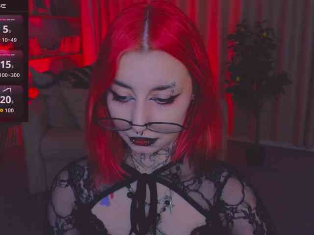 MistressMarcelline webcam