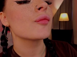 LisaaLiss Porn Show