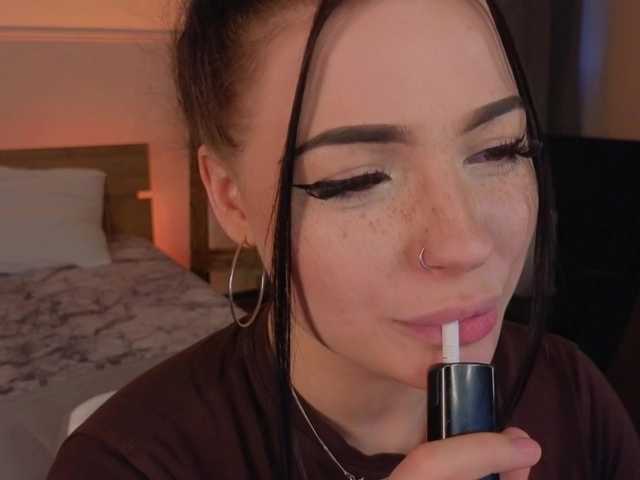 LisaAndDenis's BongaCams show and profile