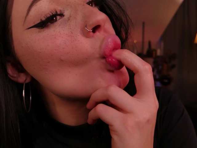 LisaAndDenis live cam on BongaCams