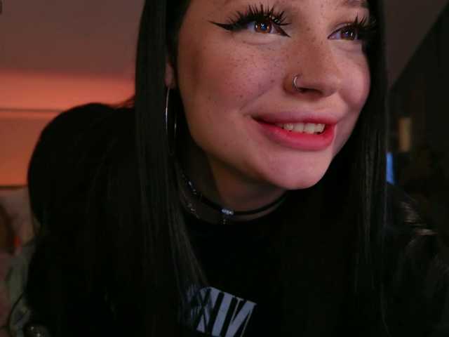 LisaAndDenis live cam on BongaCams