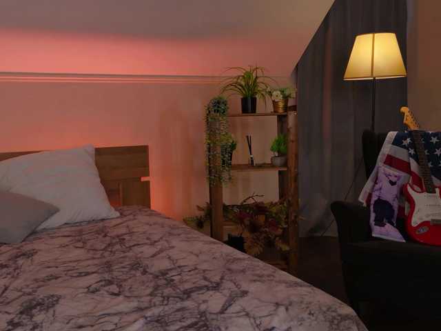 LisaAndDenis live cam on BongaCams