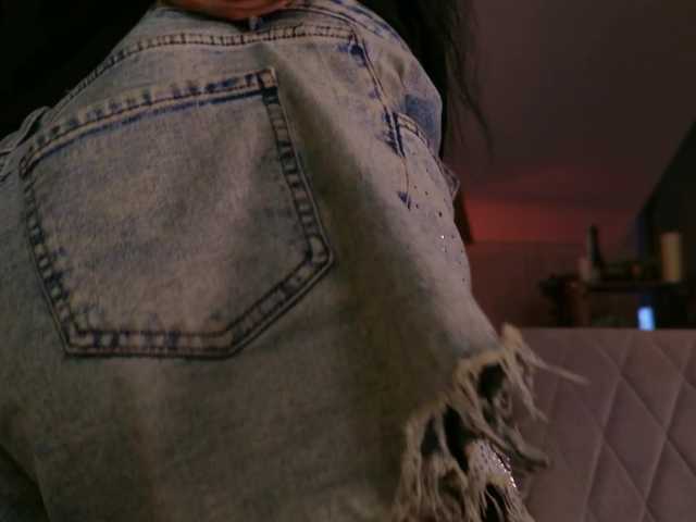 LisaAndDenis live cam on BongaCams
