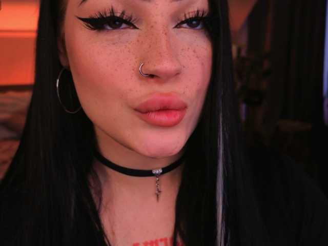 LisaAndDenis live cam on BongaCams