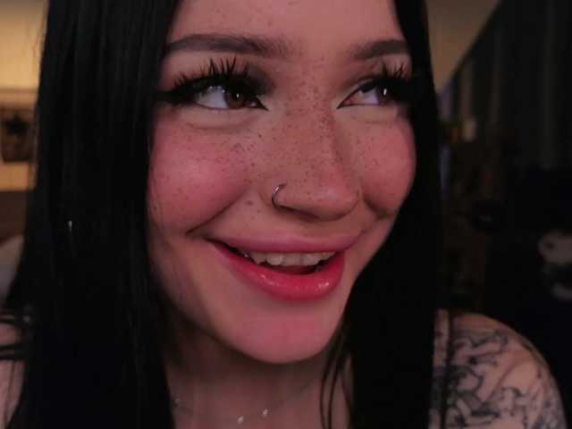 LisaAndDenis live cam on BongaCams