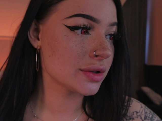 LisaAndDenis live cam on BongaCams