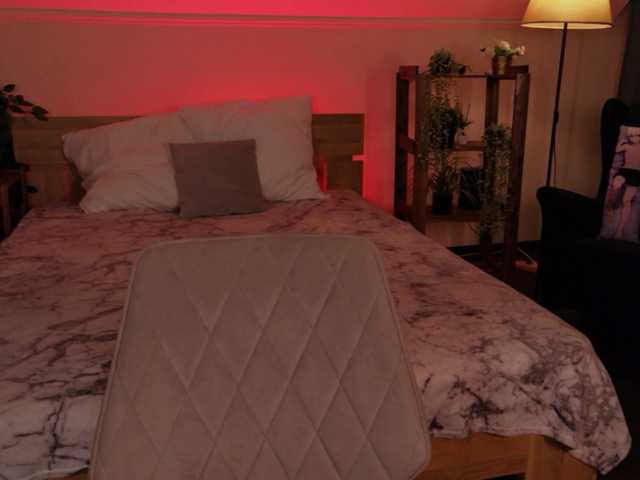 LisaAndDenis live cam on BongaCams
