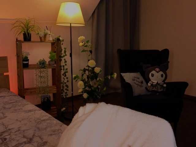 LisaAndDenis's BongaCams show and profile