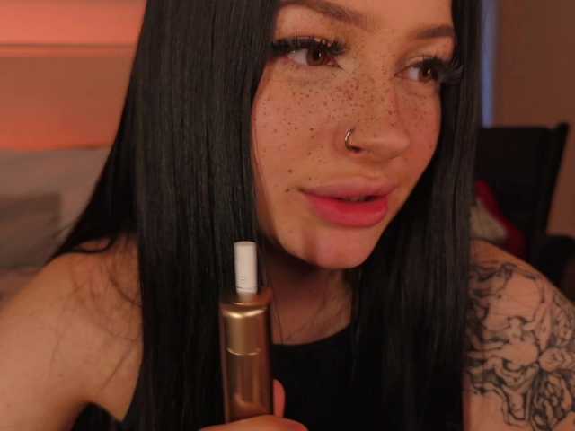 LisaAndDenis live cam on BongaCams