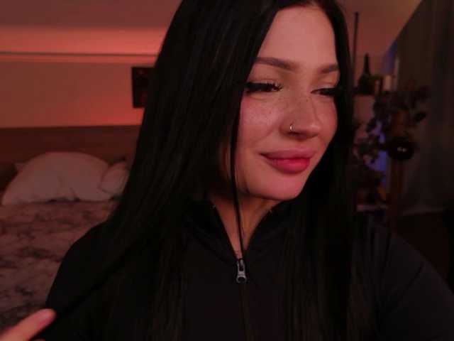LisaAndDenis live cam on BongaCams