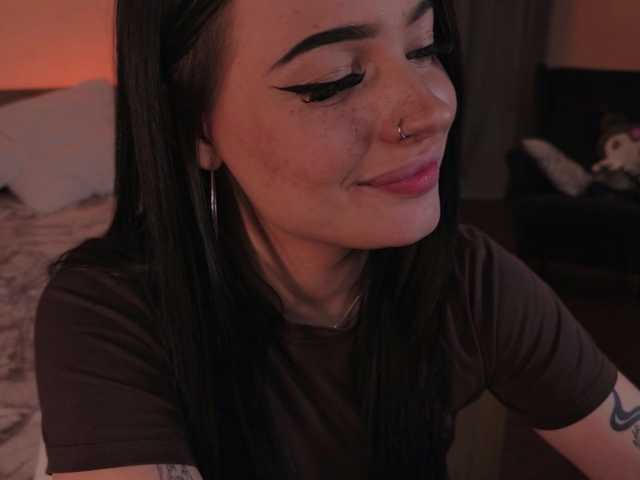 LisaAndDenis live cam on BongaCams