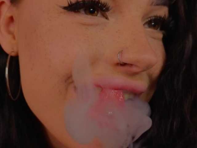 LisaAndDenis's BongaCams show and profile