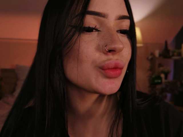 LisaAndDenis live cam on BongaCams