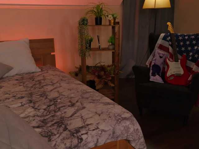 LisaAndDenis live cam on BongaCams
