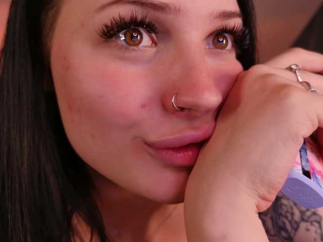 LisaAndDenis live cam on BongaCams