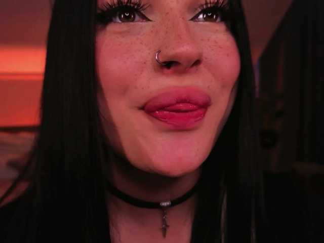 LisaAndDenis live cam on BongaCams