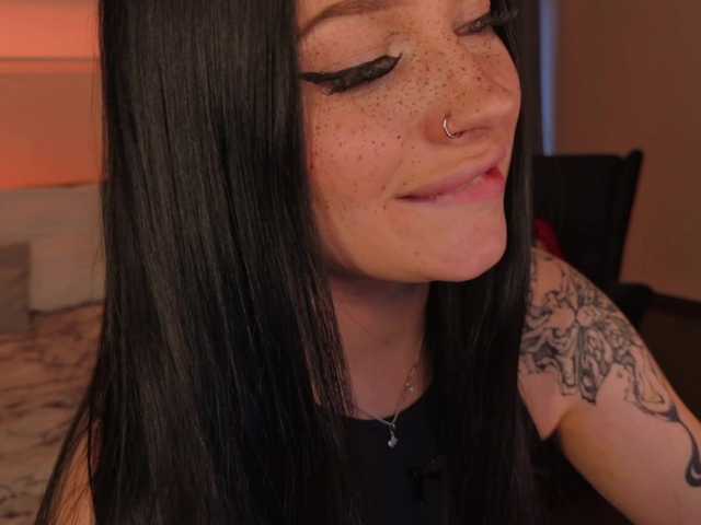 LisaAndDenis live cam on BongaCams