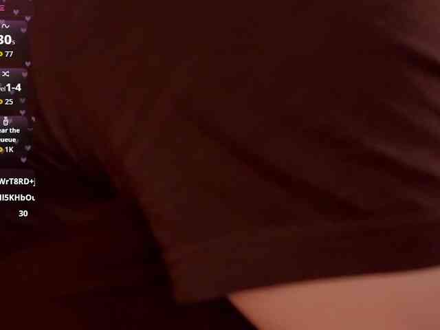 이 모델은 현재 라이브 중입니다. LisaAndDenis