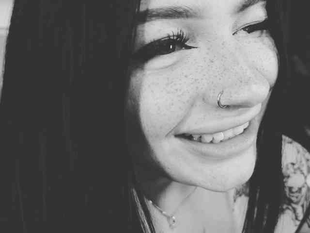 LisaaLiss webcam