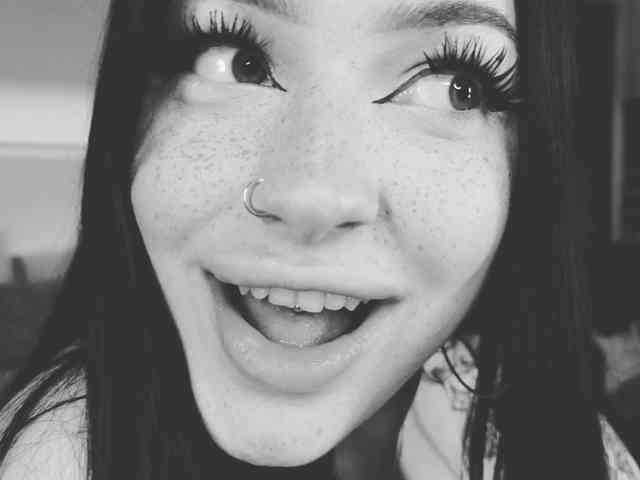 LisaaLiss webcam