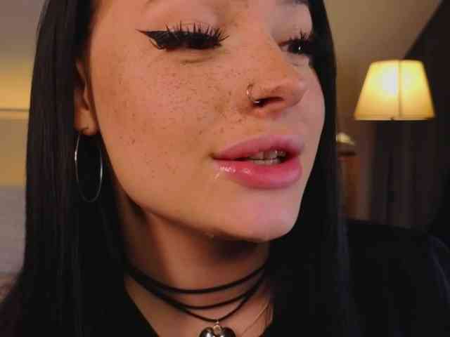 LisaaLiss webcam