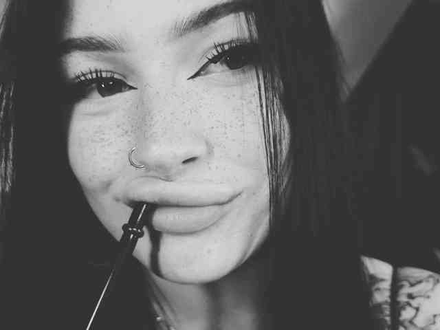 LisaaLiss webcam