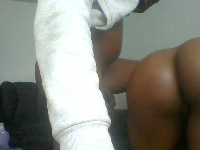 Africanmandk live webcam show