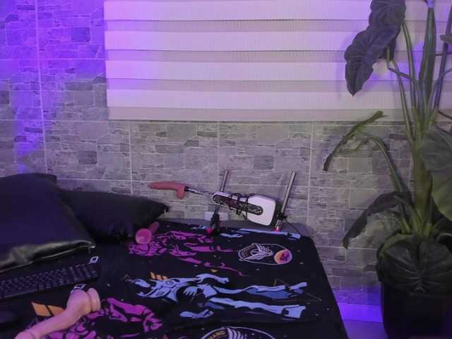 MeganBlazze live cam on UnifiedCams