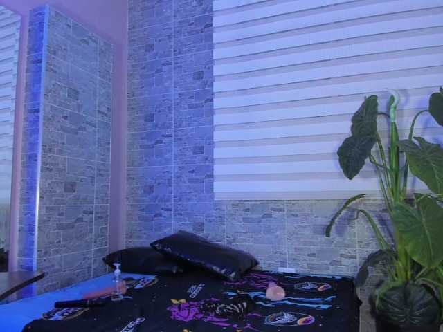MeganBlazze live webcam show