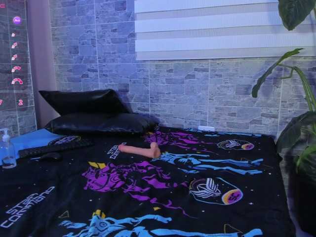 MeganBlazze live webcam show