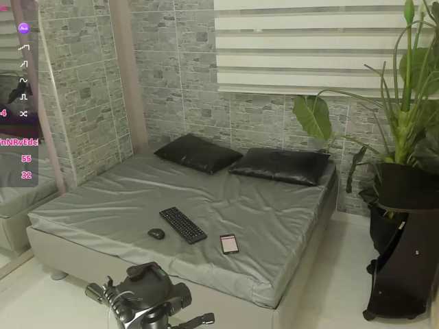 MeganBlazze live cam on BongaCams