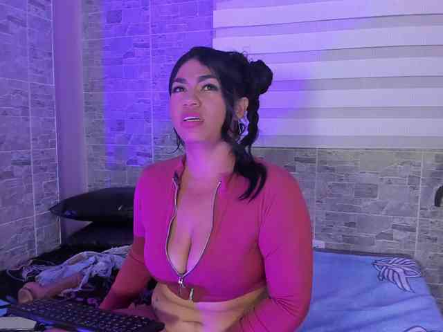 MeganBlazze webcam