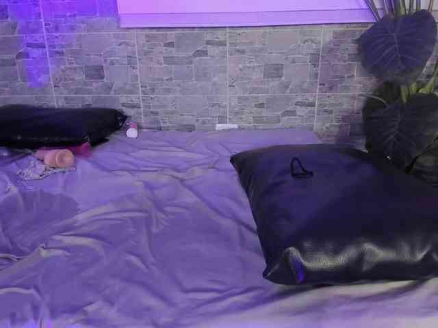 meganblazze's live room