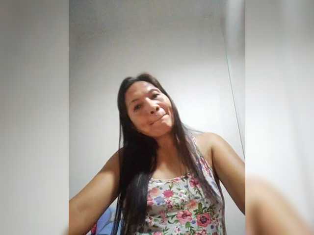 CherrieRose30 live cam on BongaCams