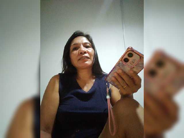 CherrieRose30 live cam on BongaCams